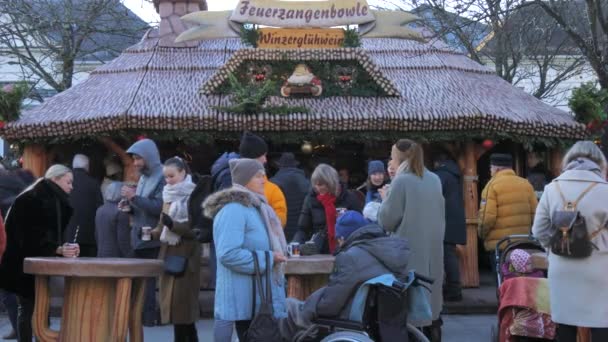 Baden Baden Germany December 2023 People Stand Front House Christmas — Stock Video