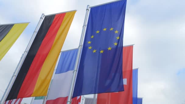 Baden Baden Jerman Desember 2023 Banyak Bendera Negara Yang Berbeda — Stok Video
