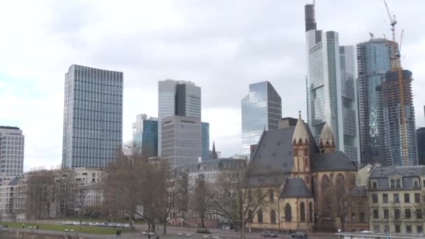 Frankfurt Duitsland Januari 2024 Winter Uitzicht Main Het Zakelijke Centrum — Stockvideo
