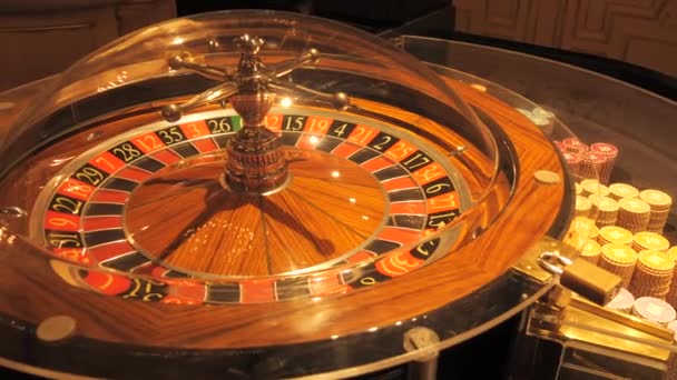 Baden Baden Alemania Diciembre 2023 Ruleta Casino Fichas Mesa Para — Vídeos de Stock