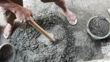 Asya alt çimento güç kum ile karıştırma için çapa kullanarak