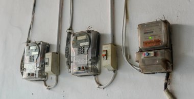 Ev ve ofisteki enerji maliyeti için elektrik ölçüm sayacı
