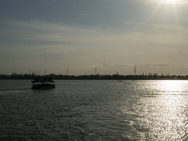 Rowo Jombor Gölü, Klaten, Endonezya 'da doğal bir manzara.