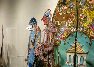 Wayang kulit, gölge kuklalar, geleneksel bir java sanatı, Java, Endonezya 'dan.