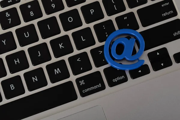Počítačová Klávesnice Symbolem Mailu Email Marketing Internetové Mailové Komunikace Koncept — Stock fotografie