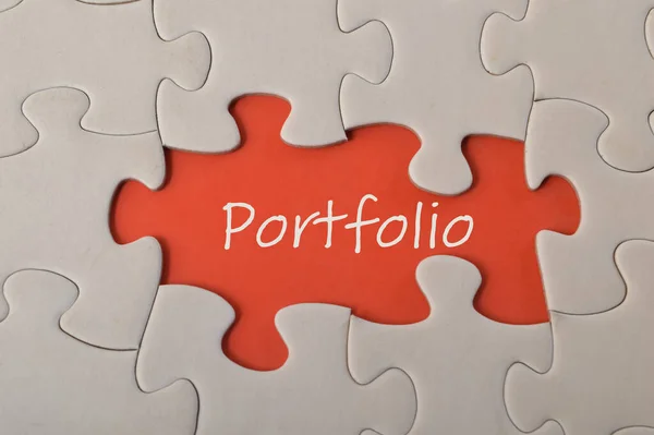 缺少带有文本Portfolioa的拼图组合通常指的是集合或选择的项目或资产 如投资 艺术品 项目或作品样本 — 图库照片