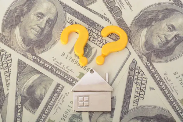 Das Fragezeichen Wohnimmobilien Ergibt Sich Aus Den Vielen Faktoren Wie lizenzfreie Stockfotos