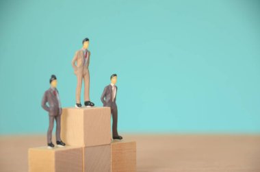 Kürsüde bir arada duran işadamları, sektörün büyümesine ilişkin ortak vizyonlarını paylaştılar.