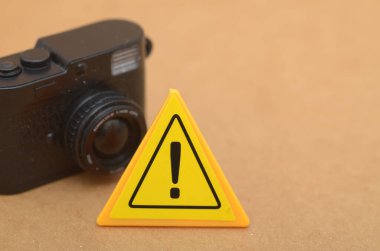 Fotoğrafçılar için Uyarı İşareti: Fotoğraf Güvenliği Konsepti