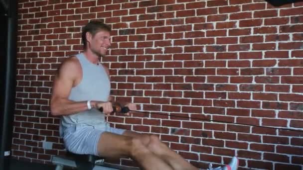 Active Man Rowing Rowing Machine Guy Cardio Training Gym — Wideo stockowe