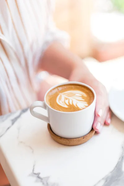 Woman Hand Holding Coffee Cup Coffee Shop Drinking Cup Latte — Stock Photo, Image