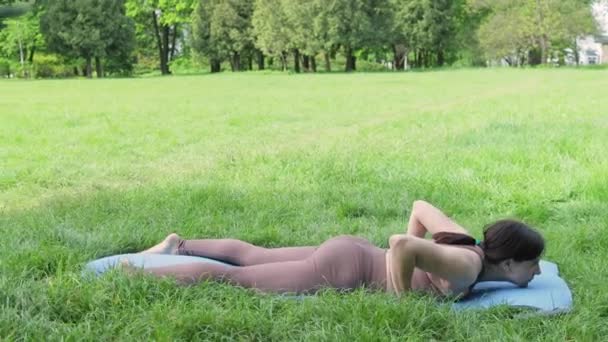 Young Attractive Sporty Woman Practicing Yoga Outdoors Doing Upward Facing — Stock Video