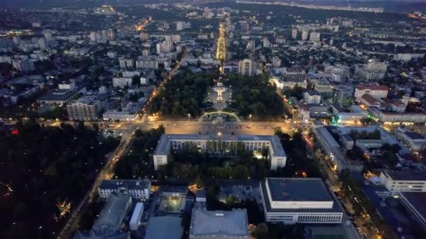 Aerial Drone View Chisinau Downtown Evening Moldova View Central Park — Stock Video