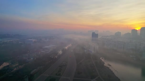 Flygdrönare Syn Chisinau Vid Soluppgången Moldavien Utsikt Över Staden Med — Stockvideo