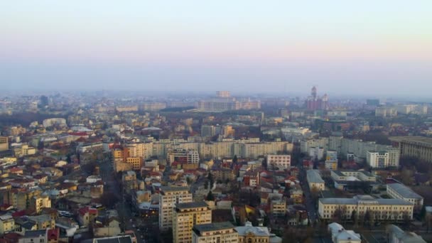 Lotu Ptaka Widać Bukareszt Zachodzie Słońca Rumunii Pałac Parlamentu Oddali — Wideo stockowe
