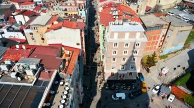 İstanbul, Türkiye 'de dönen kafe tabelası manzarası