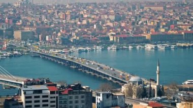 İstanbul, Türkiye 'de dönen kafe tabelası manzarası