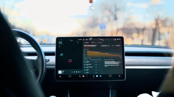 Кишинау Мольдова Март 2023 Вид Главного Дисплея Внутри Tesla Model — стоковое видео