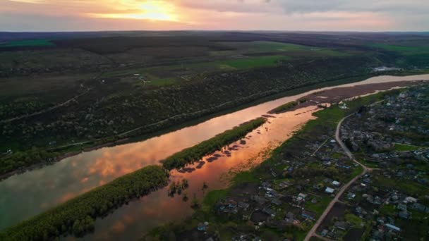 Gün Batımında Moldova Daki Dinyester Nehri Nin Insansız Hava Aracı — Stok video