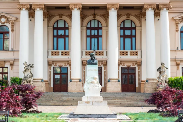 Oradea Romania May 2023 Вид Статую Короля Фердинанда Розташовану Площі — стокове фото