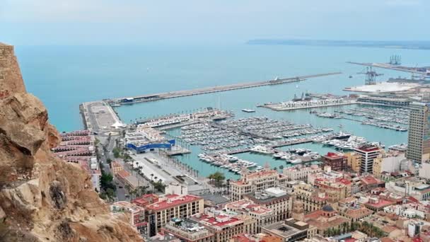 Blick Auf Den Hafen Von Alicante Vom Schloss Santa Barbara — Stockvideo