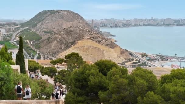 Alicante Spain April 2023 View Hill Sea Shoreline — Stock Video