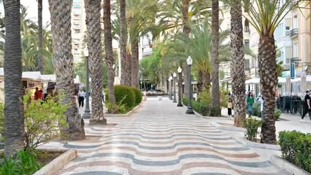 Alicante España Abril 2023 Gente Caminando Por Calle Explanada Espana — Vídeos de Stock