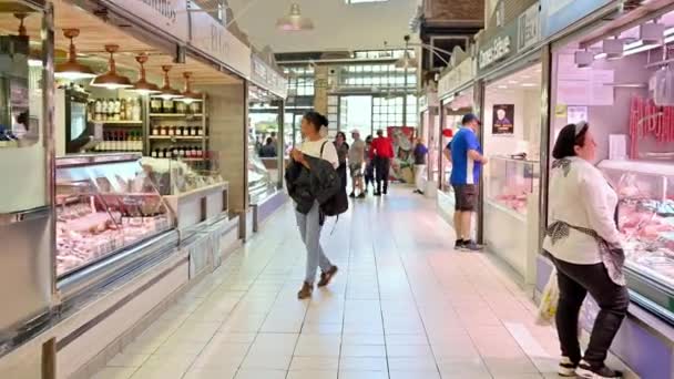 Alicante España Abril 2023 Gente Caminando Mercado Central Alicante — Vídeos de Stock