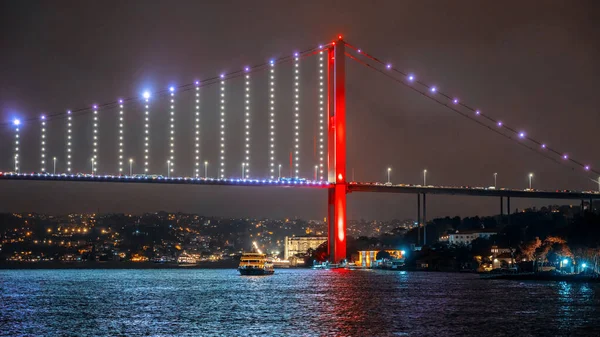 Vue Pont Bosphore Nuit Istanbul Turquie Éclairage Navire Flottant — Photo