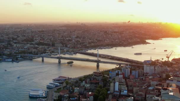 Вид Воздуха Стамбул Закате Турция Множество Жилых Зданий Мечетей Мостов — стоковое видео