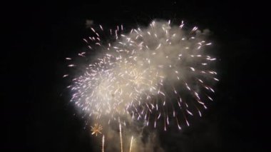 Fransa, Cannes Havai fişek Festivali 'nde havai fişekler, yavaş çekim