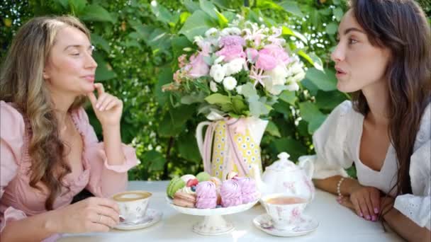 Women Talking Tabale Composition Flowers Macaroons Sweets Desert Coffee Tea — Stock Video