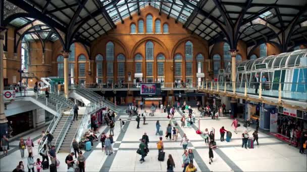 Londres Reino Unido Setembro 2023 Liverpool Street Station Interior Com — Vídeo de Stock