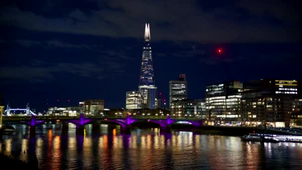 Cityscape London Night United Kingdom Осколок Небоскреба Других Зданий Темза — стоковое видео