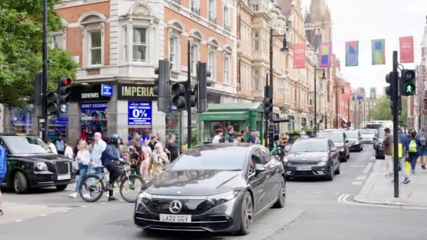 Londres Reino Unido Agosto 2023 Paisagem Rua Cidade Vários Carros — Vídeo de Stock