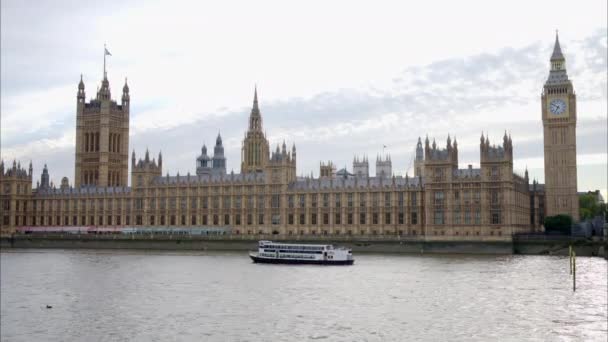 Londres Reino Unido Agosto 2023 Vista Palácio Westminster Torre Elizabeth — Vídeo de Stock