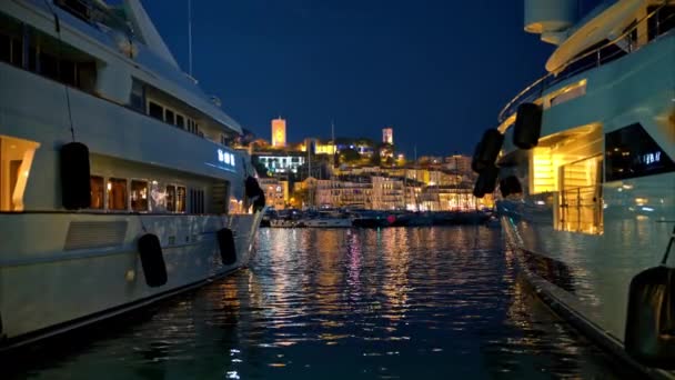 Vue Port Cannes Avec Des Yachts Amarrés Nuit France Paysage — Video