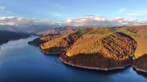 Vista Aérea Drone Lago Vidraru Das Montanhas Fagaras Transfagarasan Roménia — Vídeo de Stock