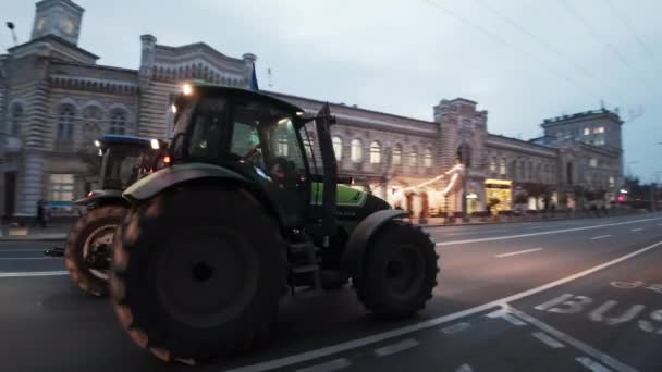 Chisinau Moldova Novembre 2023 Trattori Fila Che Protestano Sulla Strada — Video Stock