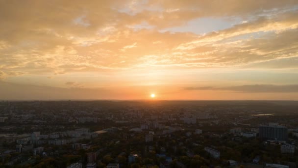 Luchtdrone Hyperlapse Tijdspanne Van Zonsondergang Boven Chisinau Moldavië — Stockvideo