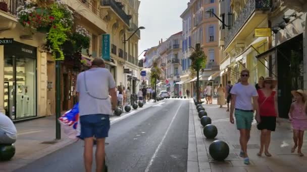 Cannes Frankrike September 2023 Promenader Rue Antibes Kantade Hotell Butiker — Stockvideo