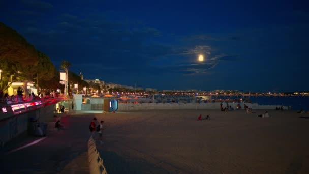 Cannes Frankreich September 2023 Ruhige Menschen Strand Der Nähe Des — Stockvideo