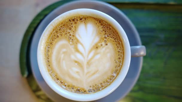 Top Tiro Espuma Arte Latte Café — Vídeo de Stock
