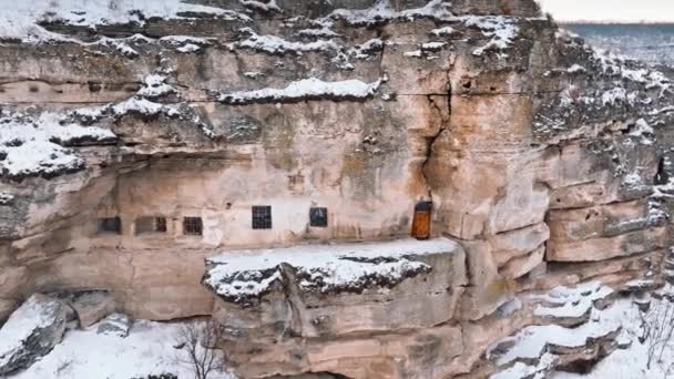Eski Orhei Deki Mağara Manastırının Güneş Doğarken Hava Aracı Görüntüsü — Stok video