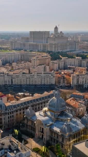 Bucareste Romênia Março 2024 Vista Aérea Vertical Palácio Parlamento Centro — Vídeo de Stock