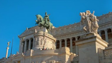 Roma, İtalya - 15 Şubat 2024: Anavatan Sunağı, Victor Emmanuel Anıtı II
