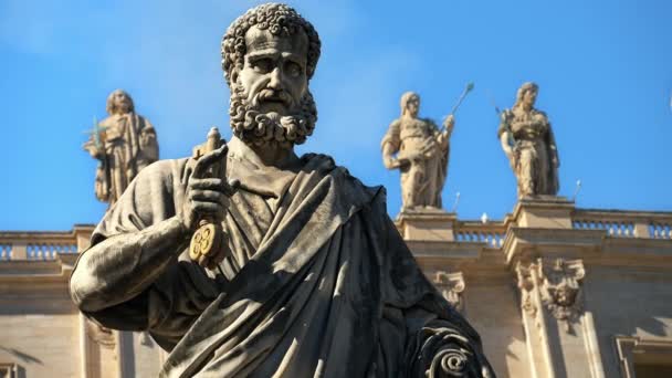 Roma Italia Febrero 2024 Estatua San Pedro Basílica San Pedro — Vídeo de stock