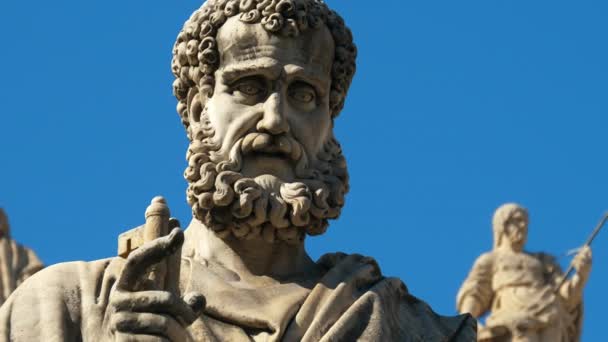 Ρώμη Ιταλία Φεβρουαρίου 2024 Άγαλμα Του Αγίου Πέτρου Στη Βασιλική — Αρχείο Βίντεο
