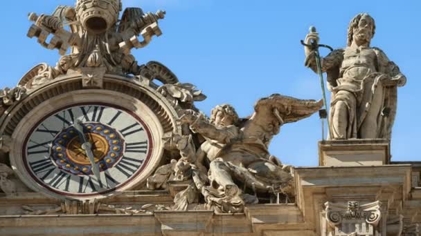 Pomniki Fasadzie Bazyliki Piotra Watykan Rzym Włochy — Wideo stockowe