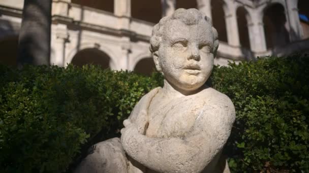 Sebuah Kerub Taman Basilika Mark Evangelist Campidoglio Roma Italia — Stok Video